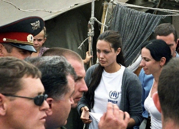 Анжелина Джоли Россия, Ингушетия, 2003